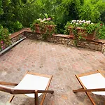 Casa Torre Adults Only Storia E Relax A Fiorenzuola * Fiorenzuola di Focara
