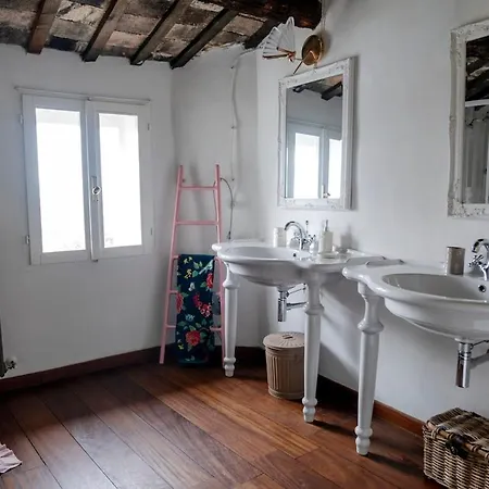 Apartment Casa Torre Adults Only Storia E Relax A Fiorenzuola
