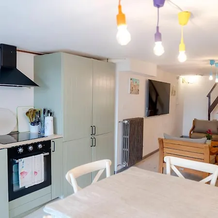 Casa Torre Adults Only Storia E Relax A Fiorenzuola Appartamento