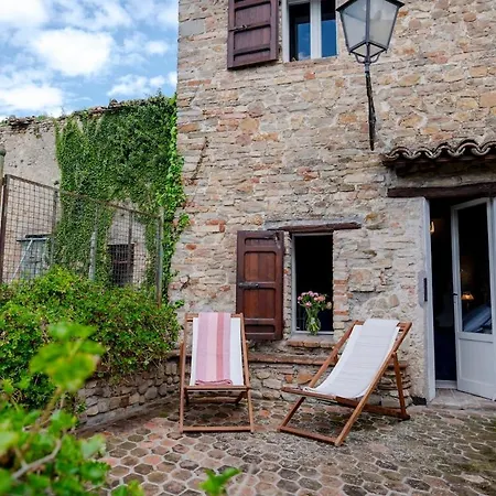 Casa Torre Adults Only Storia E Relax A Fiorenzuola *
