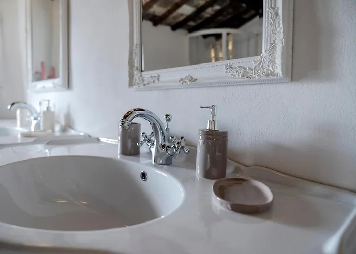 Casa Torre Adults Only Storia E Relax A Fiorenzuola Apartamento *